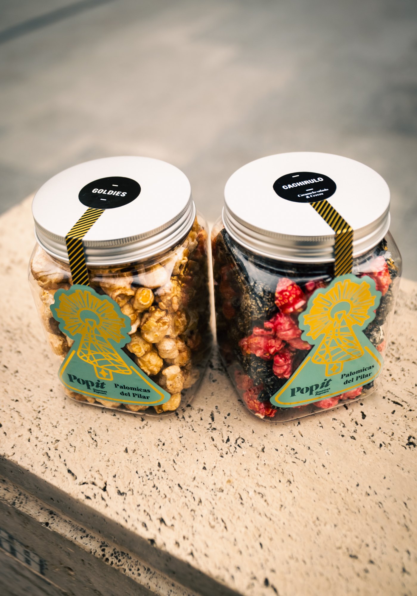 Palomicas del Pilar de Popit, tarros de palomitas gourmet con etiqueta homenaje a la Virgen del Pilar, Zaragoza